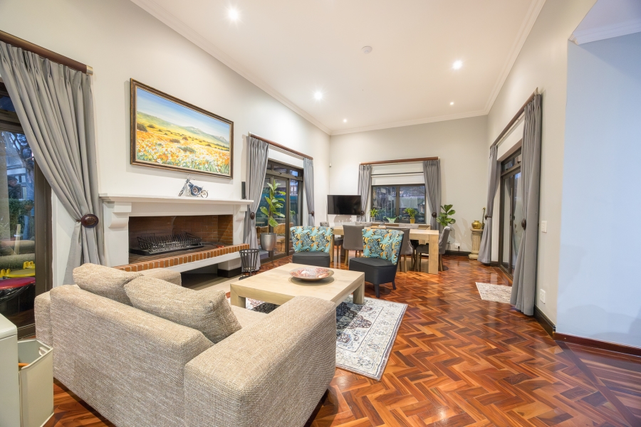 4 Bedroom Property for Sale in Klein Zevenwacht Western Cape